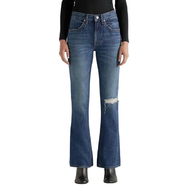 Women's Trendy Outfit Averi Flared Jean In Pretender
