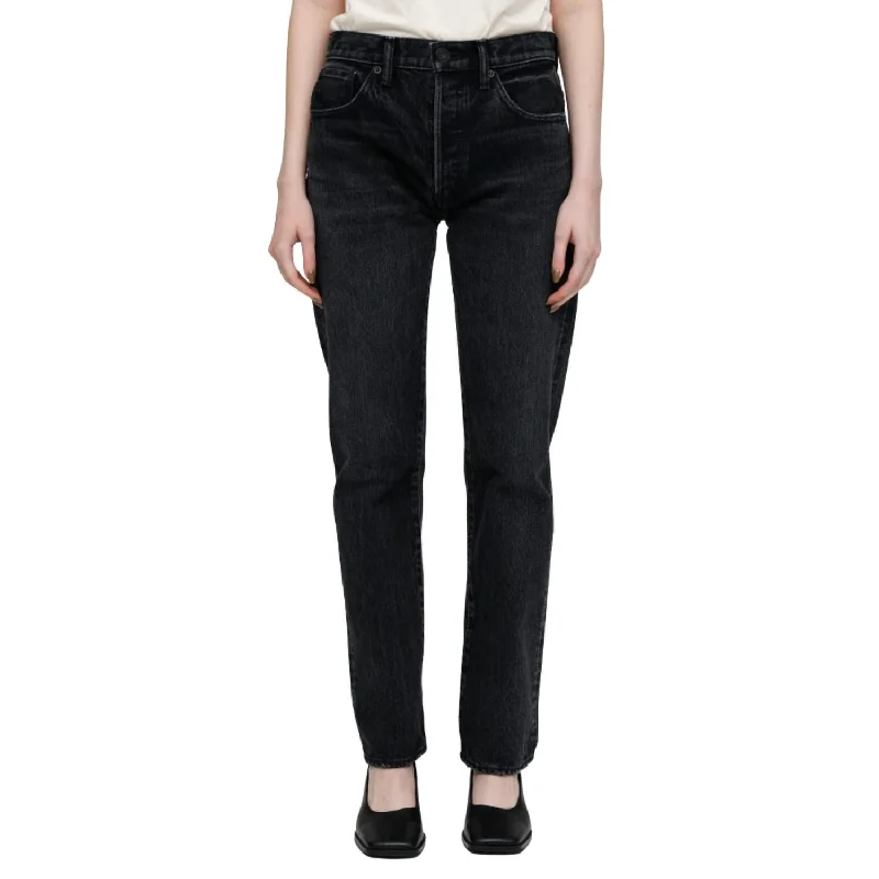 Fashionable Women's Clothing Mckinley Straight Jean In Black