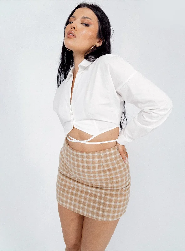 Holiday Special Offers Gracia Mini Skirt Beige