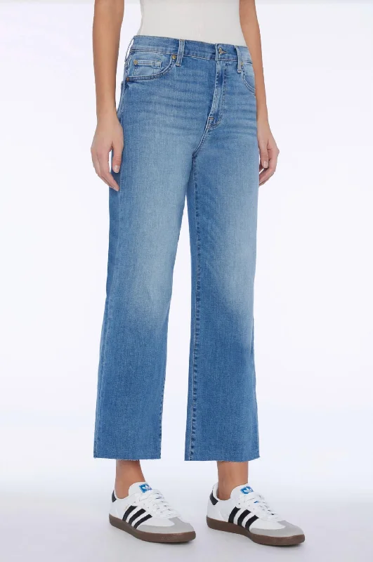Women's Clothing Brands Cropped Alexa Jeans In Astra