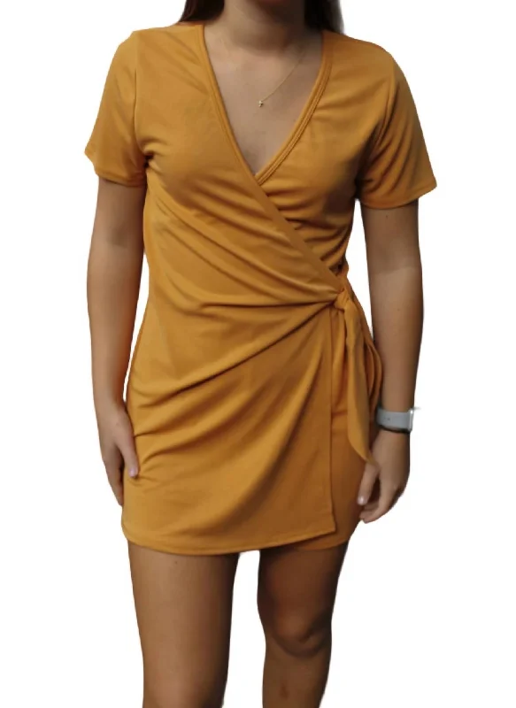Women's Vacation Garments Short Sleeve Romper In Caramel