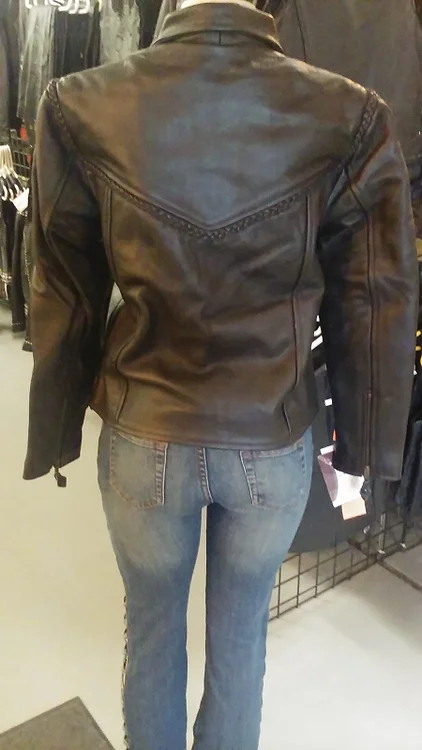 Clothes Sales Ladies Motorcycle Jackets: Fashion and Function Combined 7045