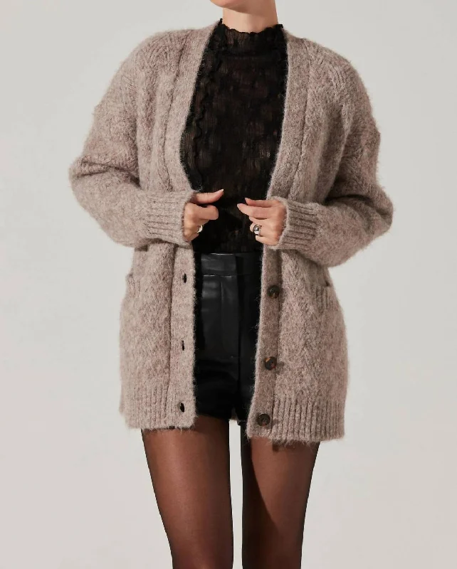 Discount Extravaganza Charli Cardigan Sweater In Taupe