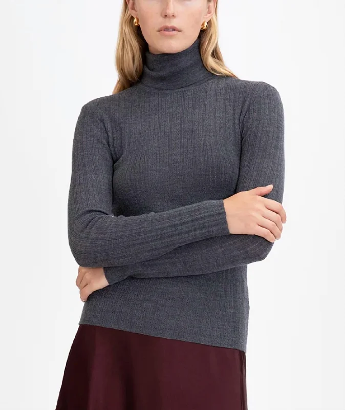Great Prices On Feminine Styles Women's Kayden Knit Top In Dark Heather Gray
