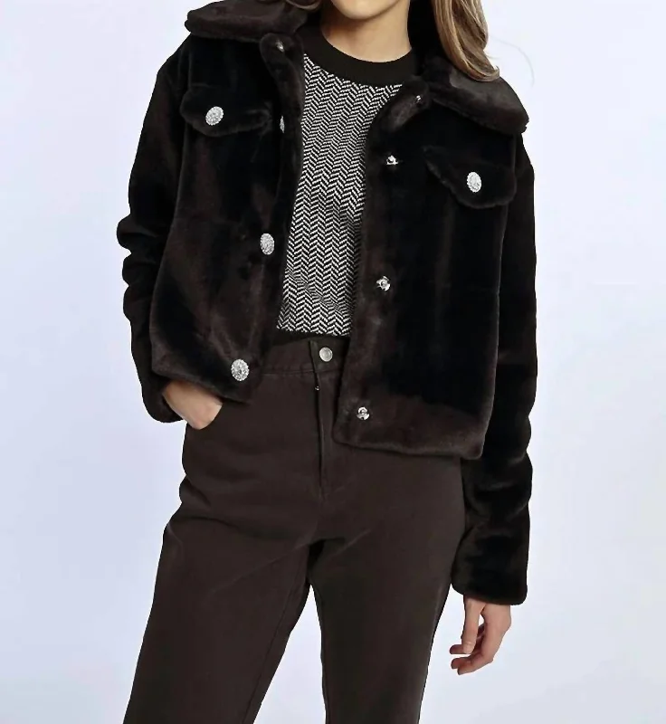 Women's Athletic Apparel Faux Fur Jacket In Faux Fur Black