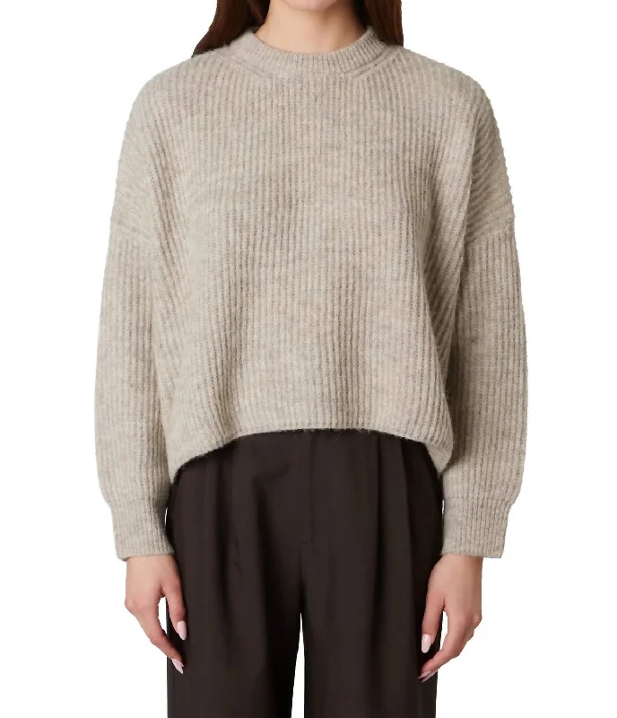 Weekend Special Ariana Sweater In White