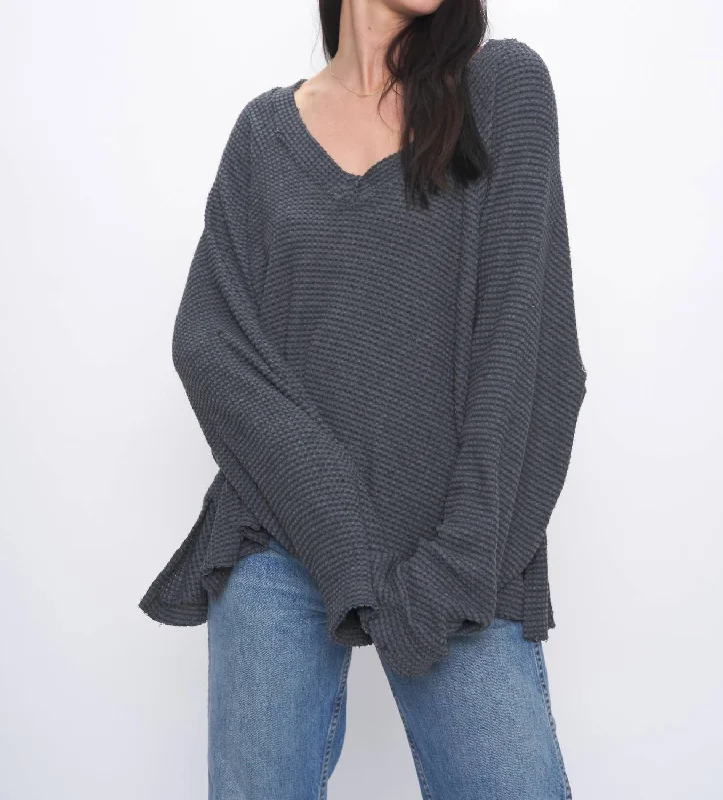 Clearance Sale, All Cheap Rosalita Cozy Thermal V Neck Long Sleeve Top In Midnight Forest