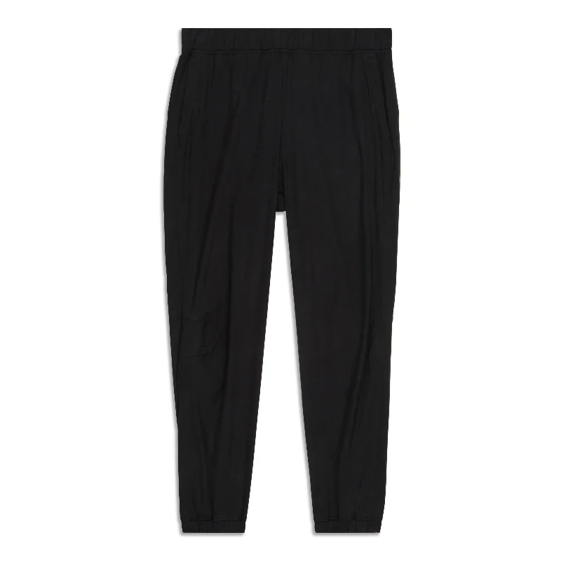 Women's High-Fashion Outfit Adapted State High-Rise Jogger - Resale