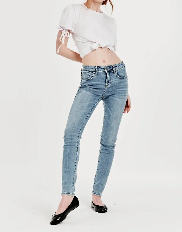 Clothes For Sale Gisele High Rise Ankle Skinny Jean In Portmore