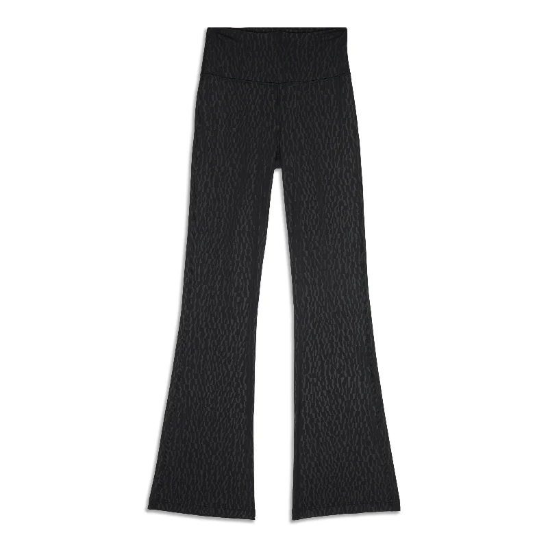 Plus Size Women Wear Groove Super-High-Rise Flared Pant - Resale
