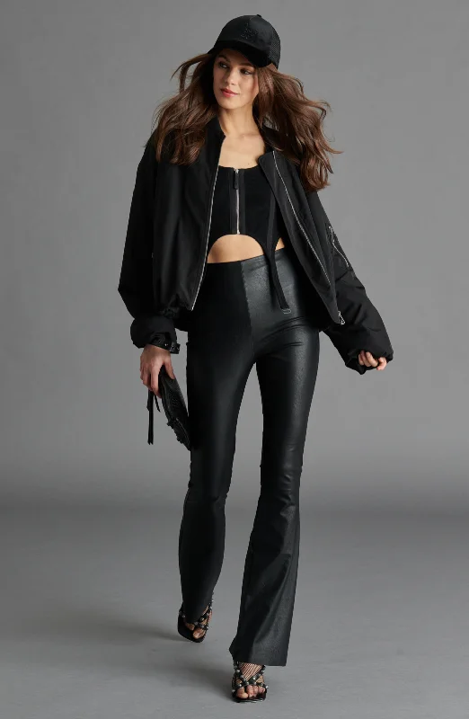 Women's Effortless Casual Outfit Steve Madden Vegan Leather Pant